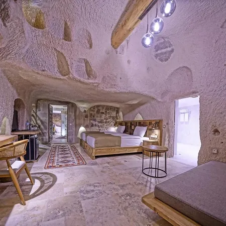 Kappadoks Cave * Uchisar