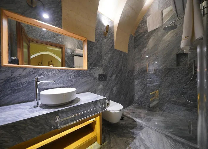 Kappadoks Cave * Uçhisar