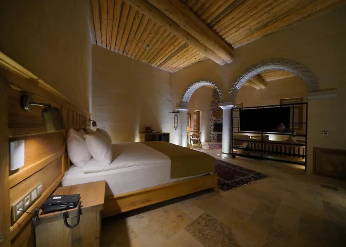 Kappadoks Cave Uçhisar